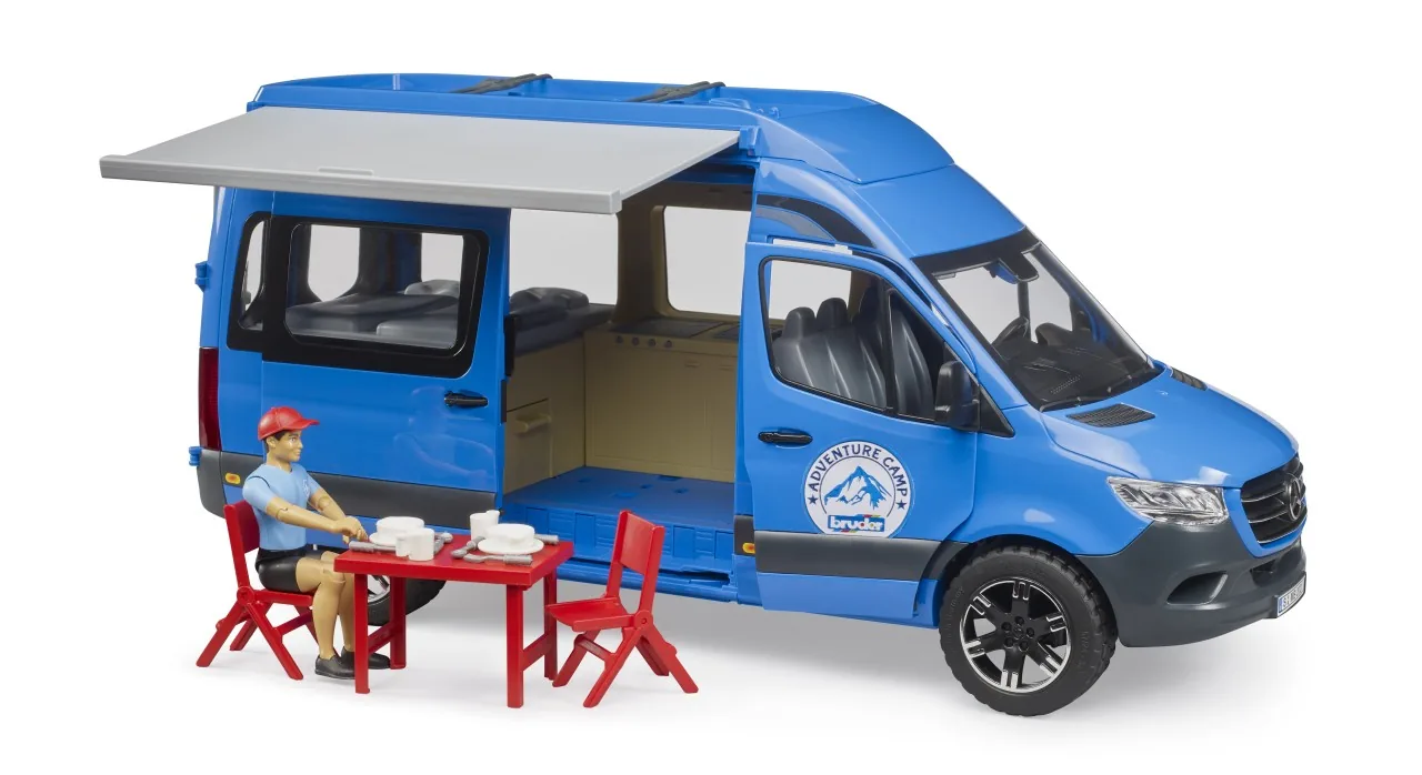 Bruder 02684 Mercedes-Benz Sprinter Camper in Blau mit bworld-Figur und Campingmöbeln, 1:16