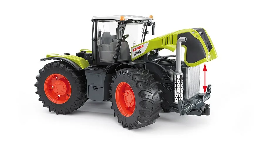 Bruder Claas Xerion 5000 Traktor in Grün mit orangefarbenen Felgen, Spielzeug im Maßstab 1:16