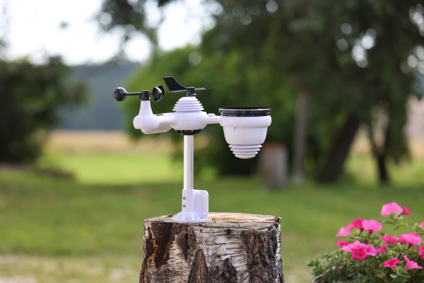 Kerbl 291394 Digitale Wetterstation 7 in 1 – Wifi-Anbindung & Präzisionssensoren für Profis