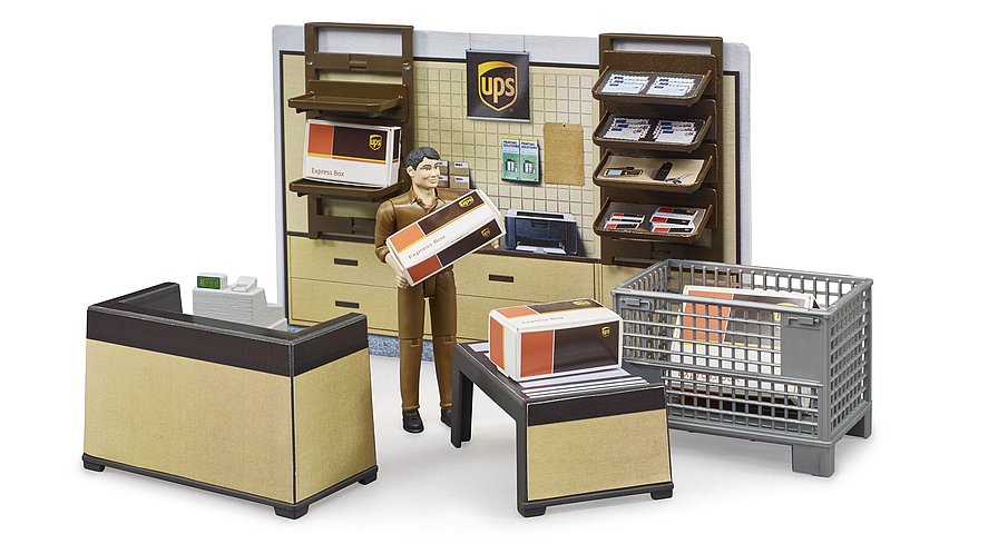 BRUDER 62250 bworld UPS Paketshop mit Mitarbeiter – Realistisches Spielset für kleine Logistikexperten