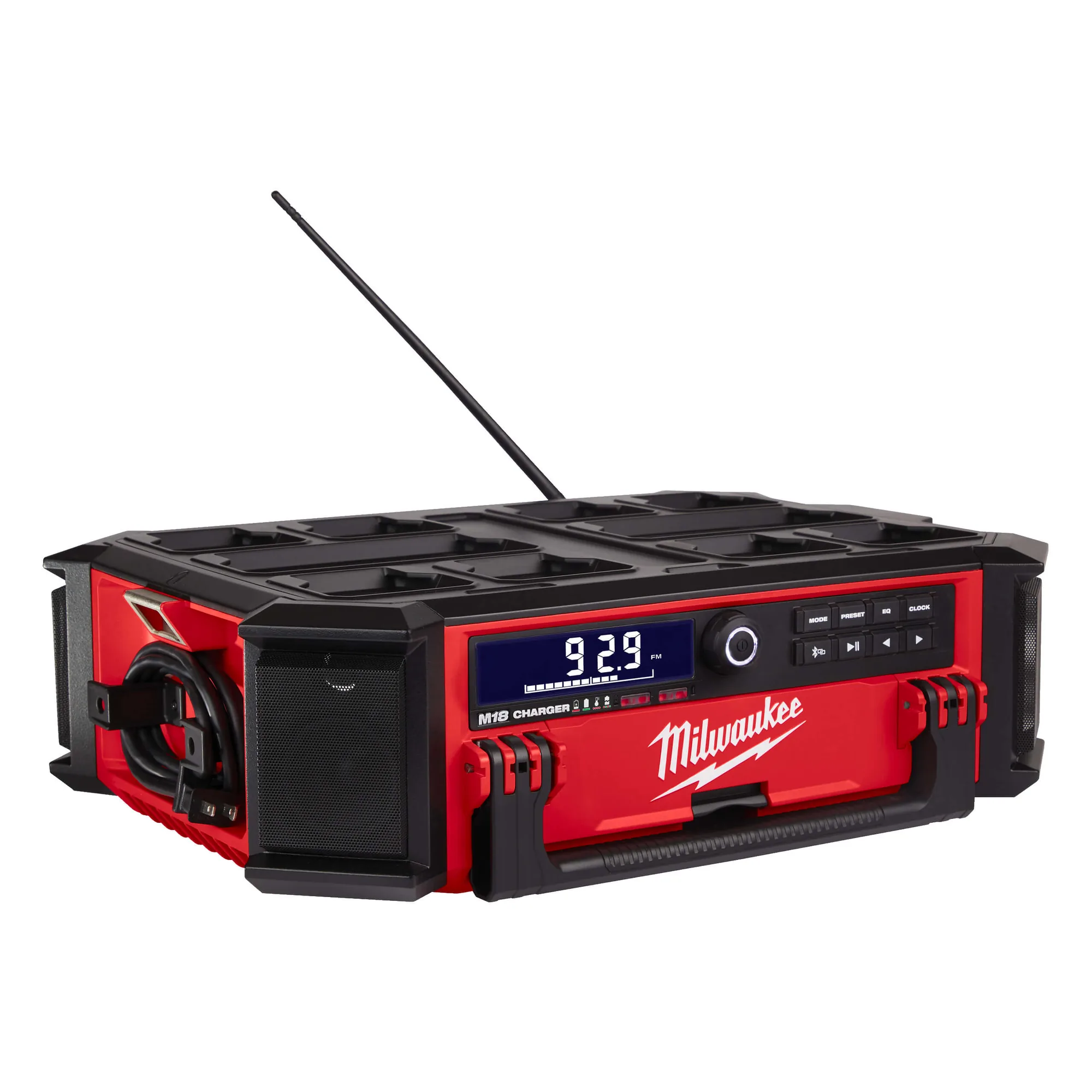 Milwaukee M18 PRCDAB PackOut Radio mit ausgezogener Antenne, Schrägansicht