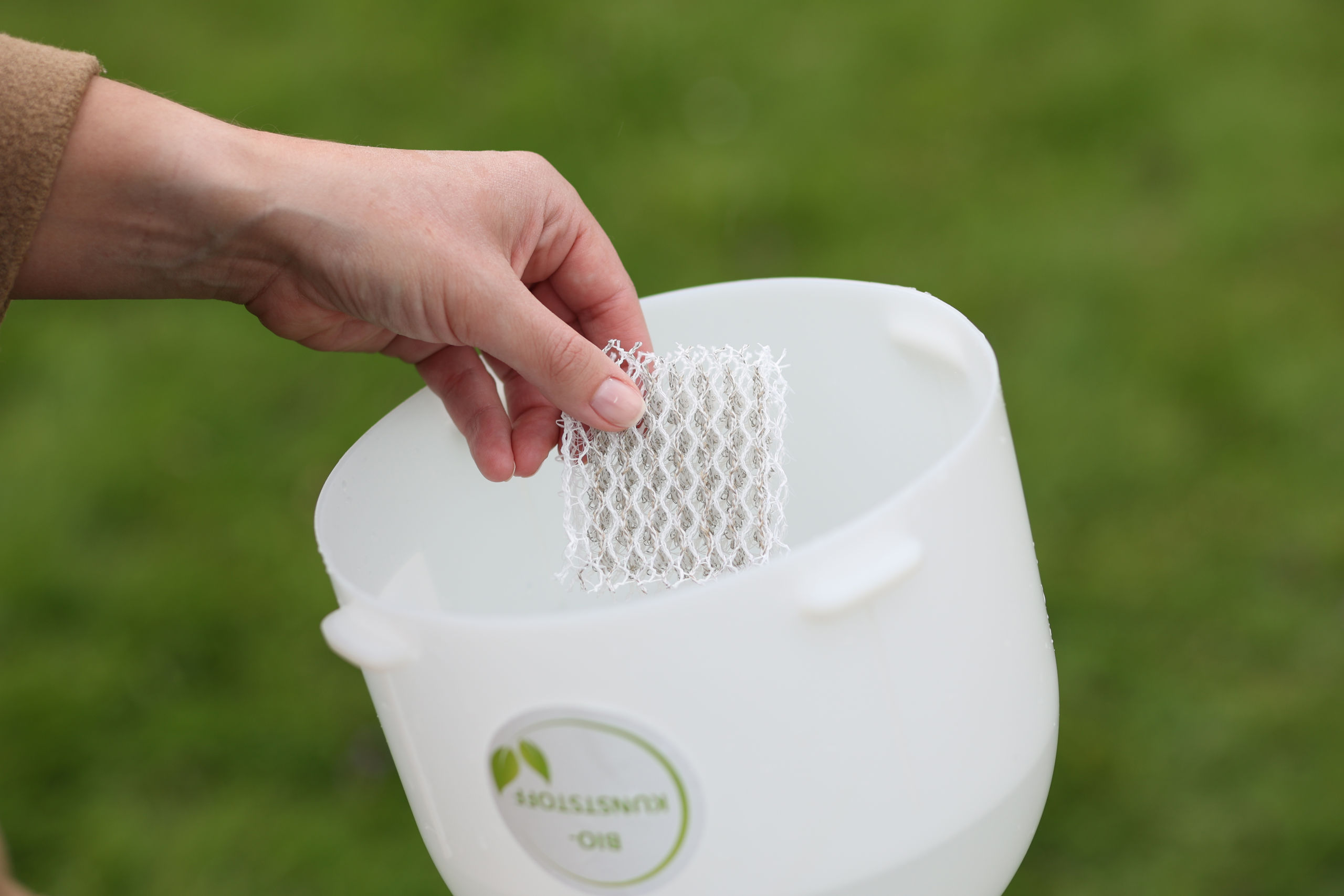 Kerbl Silvertex Anti-Keim-Matte für Geflügeltränke bis 20 Liter - Langzeit-Schutz vor Bakterien und Biofilmen für sauberes Trinkwasser