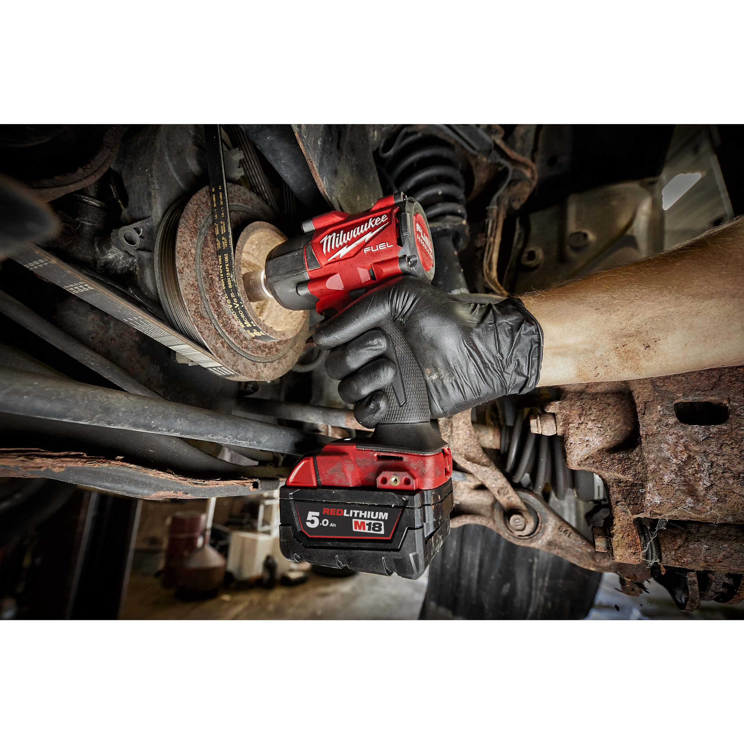 Milwaukee M18 FUEL™ Schlagschrauber – Kraft trifft Kompaktheit für Profis Milwaukee M18 FUEL™ Schlagschrauber – Kraft trifft Kompaktheit für Profis
