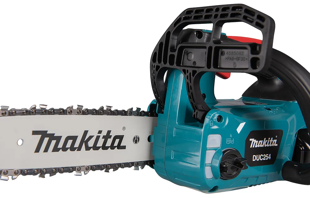 Makita DUC254Z Akku-Kettensäge von hinten mit Top-Handle