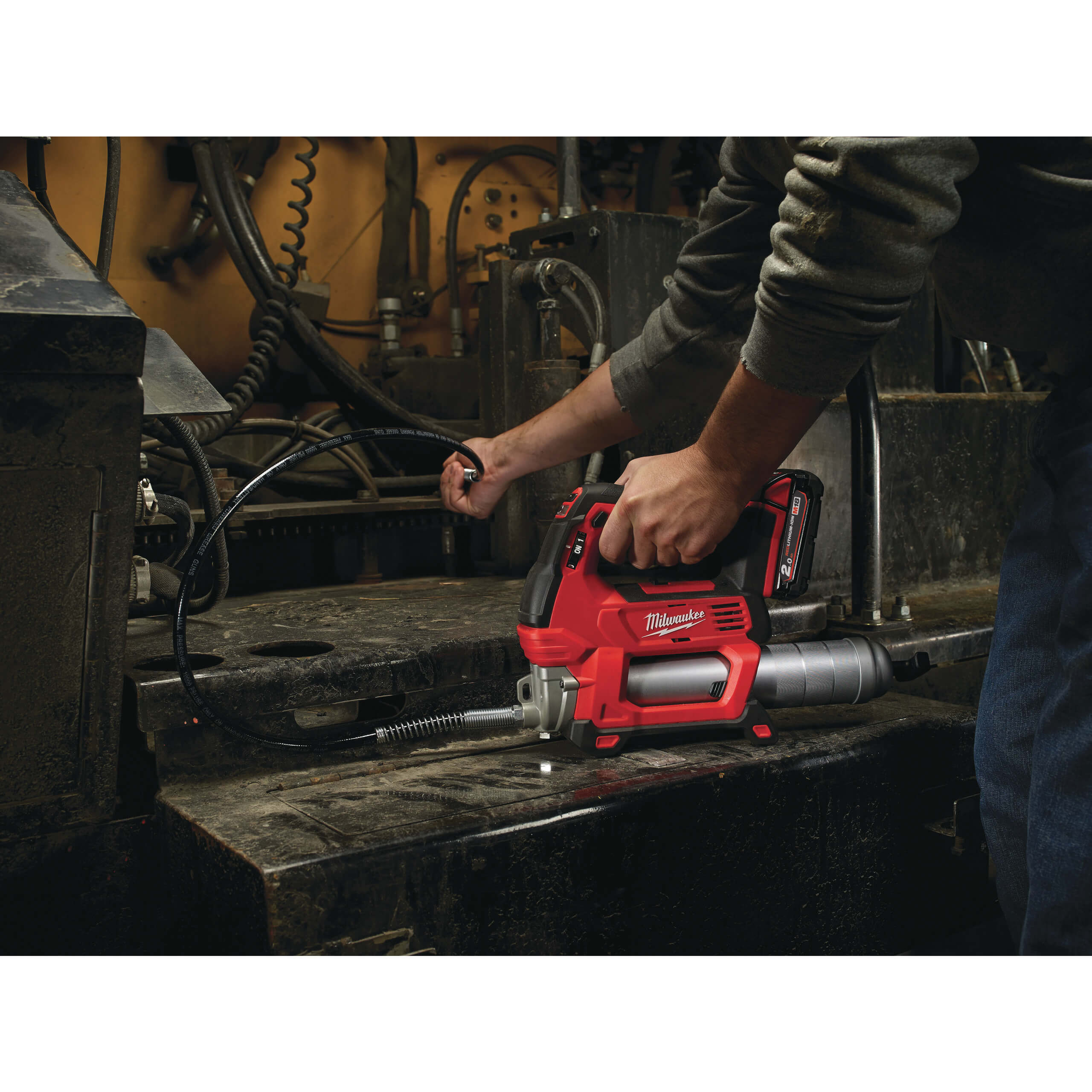 Milwaukee 4933440493 M18 GG Akku-Fettpresse – Leistungsstarkes Schmieren mit 18V