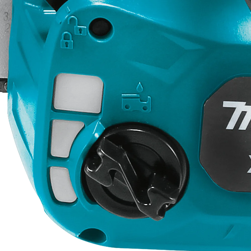 Detail von Kettenspanner und Öleinstellung an der Makita DUC254Z