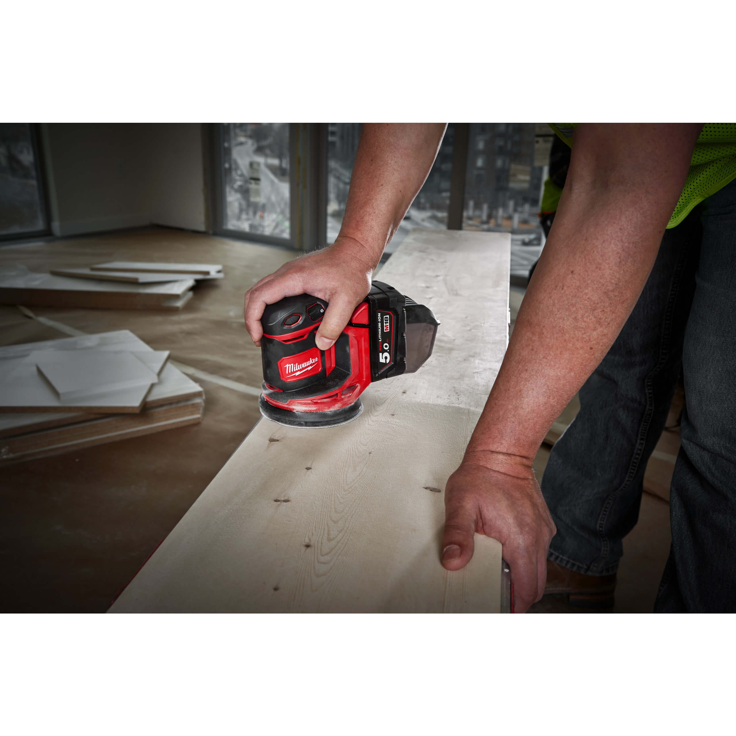 Milwaukee M18 BOS125 Akku-Exzenterschleifer – 18V, 125 mm, ohne Akku/Ladegerät