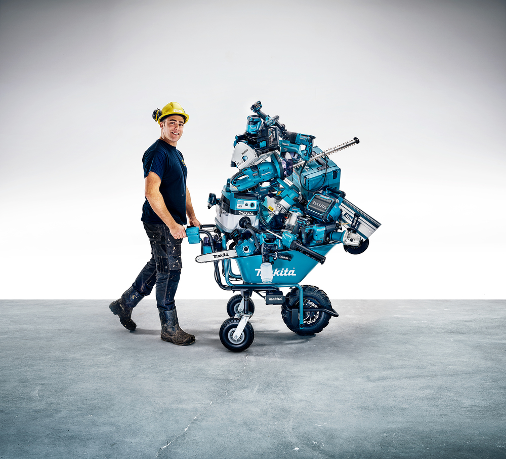 Makita DCU180Z Akku-Schubkarre – Effizienter Lastentransport für Baustelle und Garten