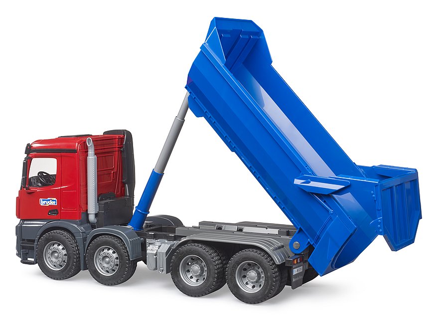 BRUDER MB Arocs Halfpipe Kipp-LKW – Robuster Baustellenbegleiter im Maßstab 1:16