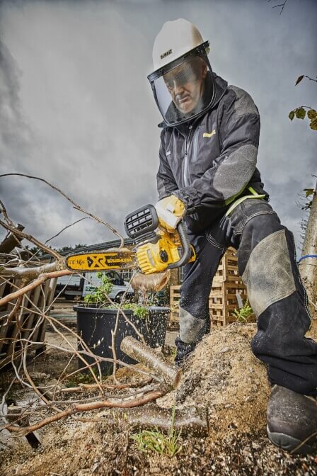DeWalt DCM565N 18V XR Akku-Kettensäge – Leistungsstarke und kompakte Motorsäge für vielseitige Anwendungen