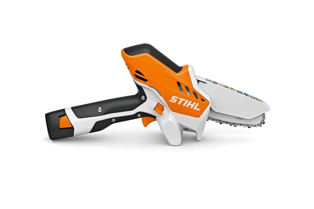 STIHL GTA 26 Akku-Gehölzschneider mit kleiner Sägekette, Schrägansicht