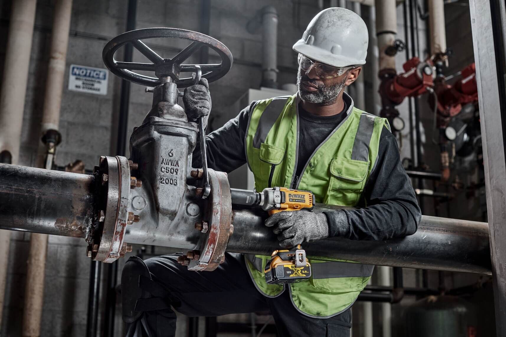 DeWalt DCF892NT 18V XR Akku-Schlagschrauber – Kompakte Kraft für professionelle Anwendungen DeWalt DCF892NT 18V XR Akku-Schlagschrauber – Kompakte Kraft für professionelle Anwendungen