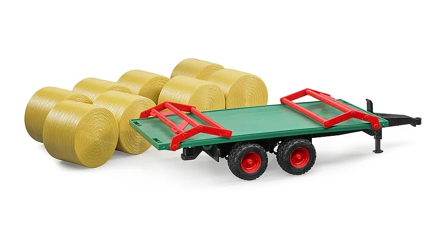 Leerer Bruder Ballenwagen mit abgeklappten Front- und Heckgattern zum Beladen
