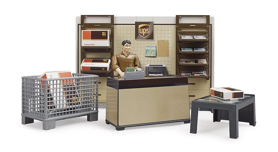 Bruder 62250 bworld UPS-Paketshop mit Theke, Mitarbeiter-Figur, Gitterbox und Paketen, 1:16