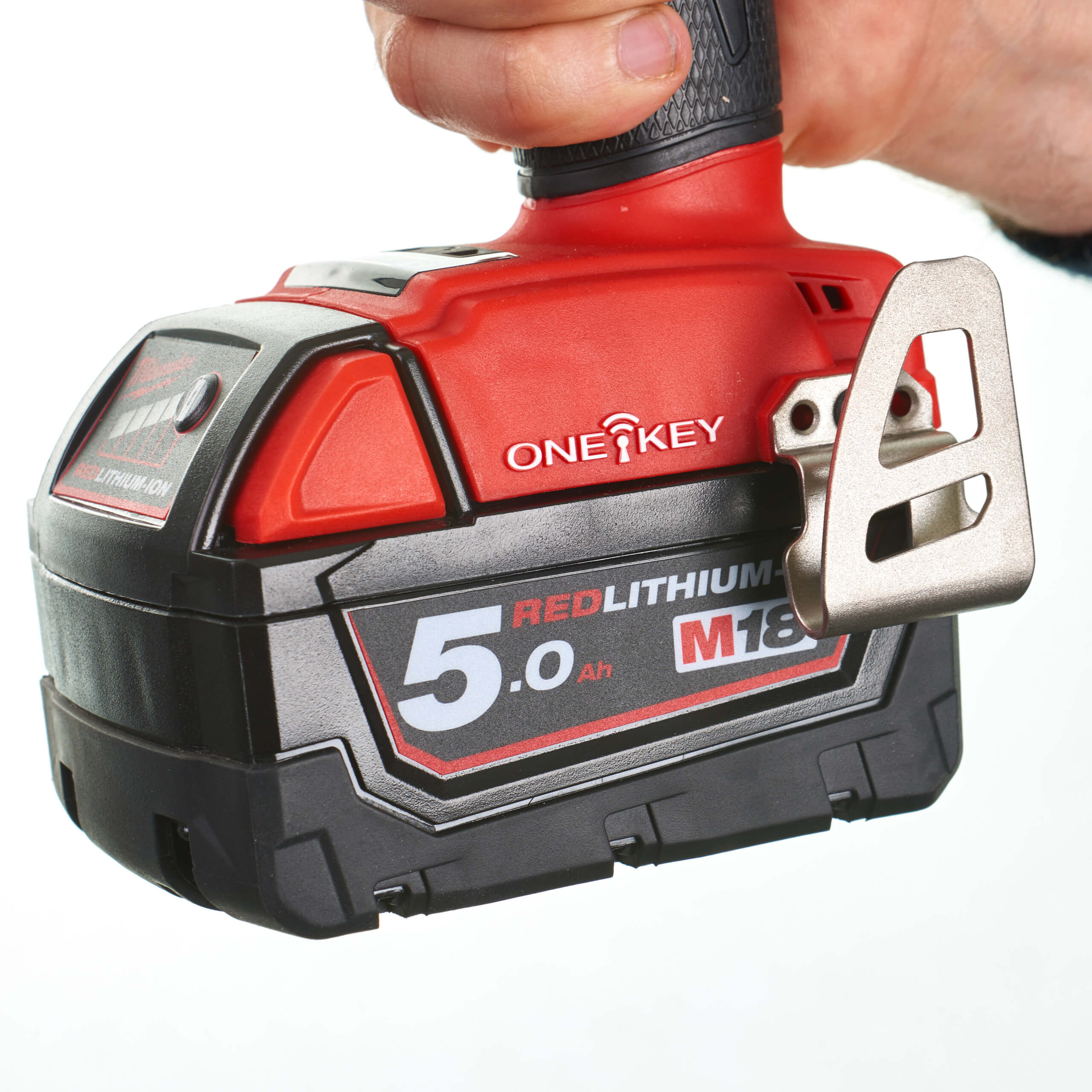 Milwaukee M18 ONEIWF12-0X: Der Kraftprotz unter den Akku-Schlagschraubern Milwaukee M18 ONEIWF12-0X: Der Kraftprotz unter den Akku-Schlagschraubern