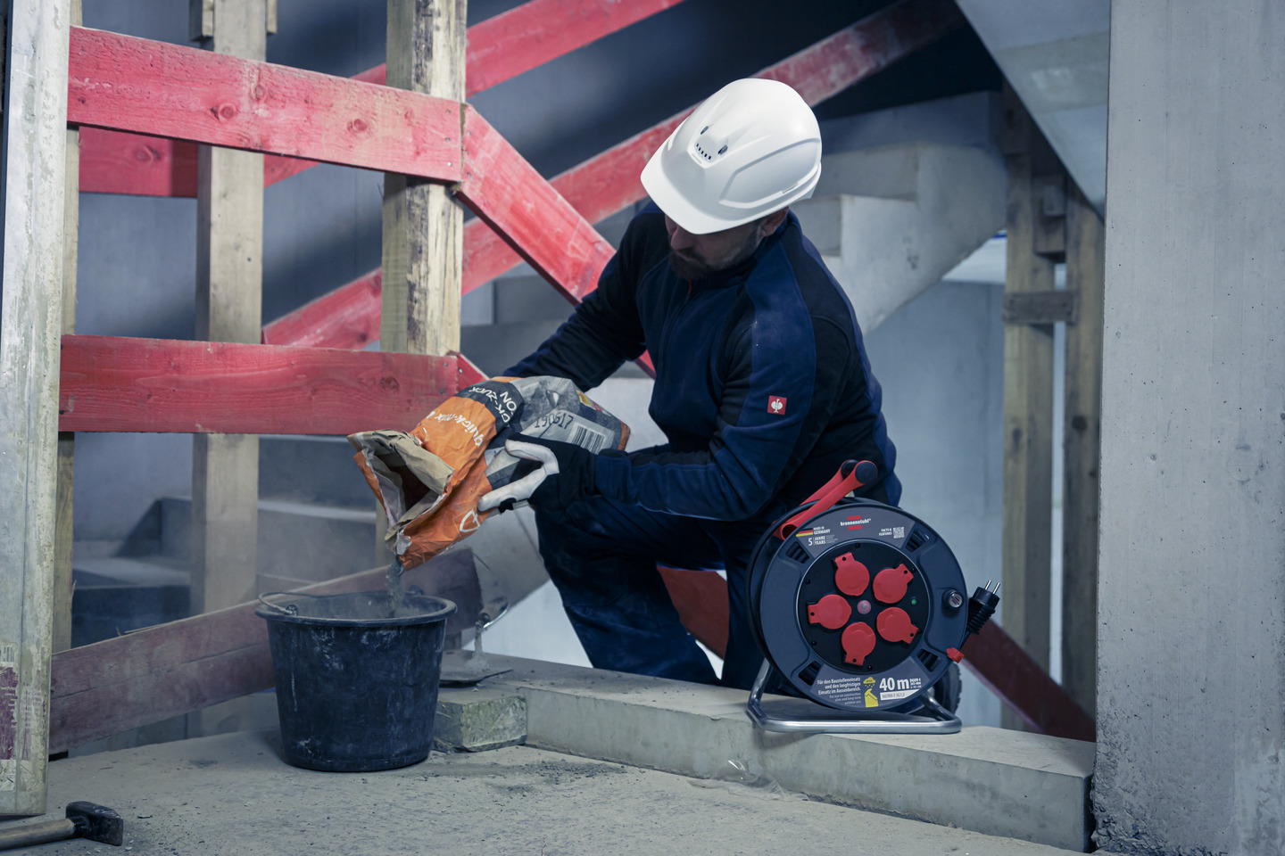 Brennenstuhl Professional Kabeltrommel 300 KU 4100 – 40 m H07RN-F 3G1,5, IP44, 5× Schuko Brennenstuhl Professional Kabeltrommel 300 KU 4100 – 40 m H07RN-F 3G1,5, IP44, 5× Schuko