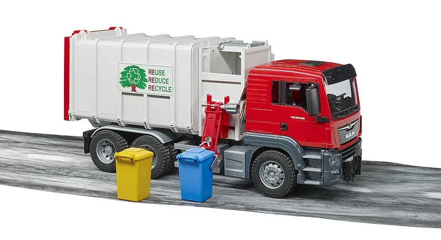 Bruder MAN TGS Müllwagen im realistischen Spieleinsatz auf der Straße