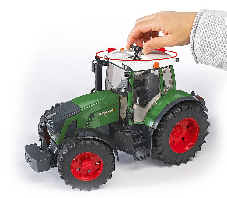 Kinderleichte Lenkung: Steuerung des Fendt Traktors durch das Kabinendach mit Lenkstange